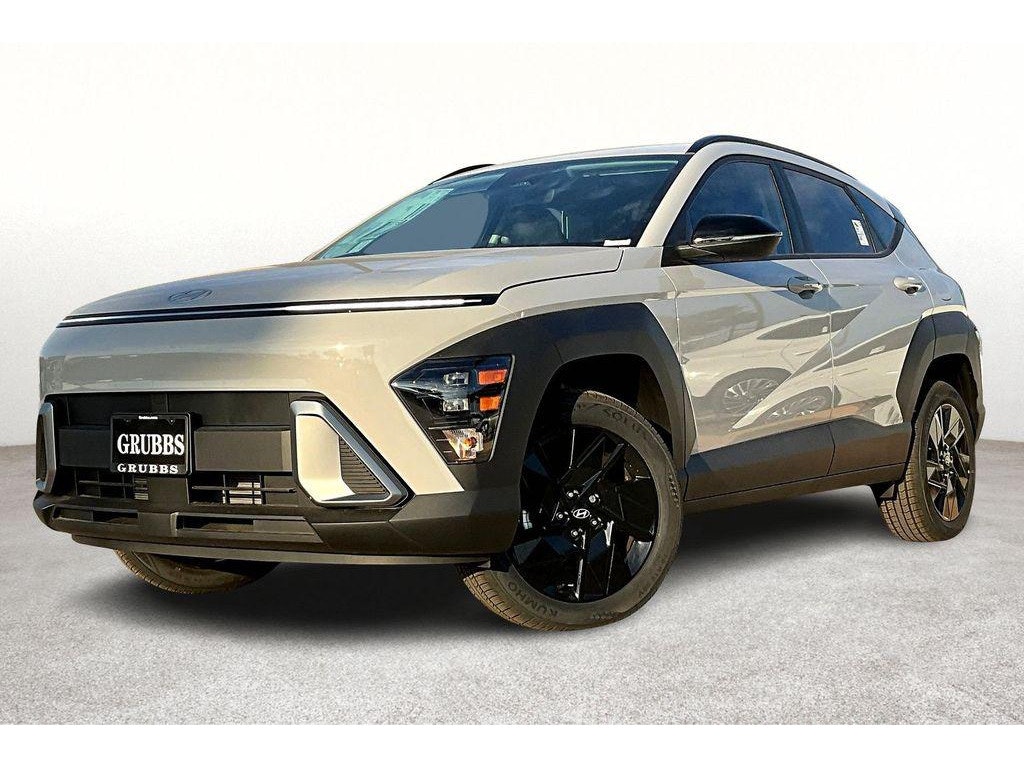 Hyundai Kona before reflection and background enhancement
